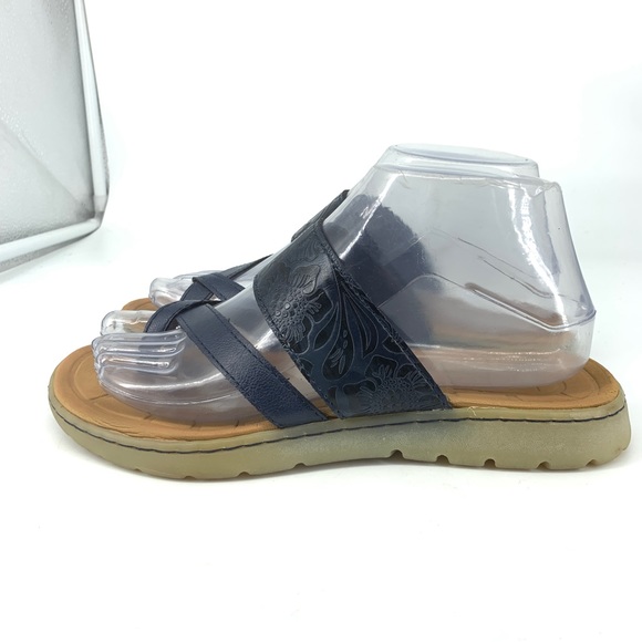 Born Shoes Boc Born Women 7 Sandals Faux Blue Tooled Leather Slip